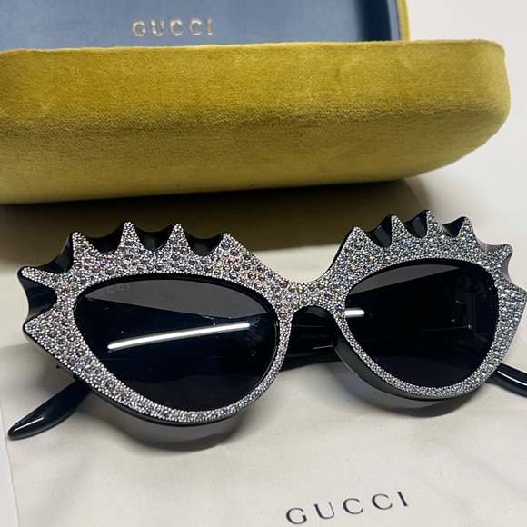 Gucci Cat Eye Swarovski Diamond Studded Designer Sunglasses - Picture 3 of 9